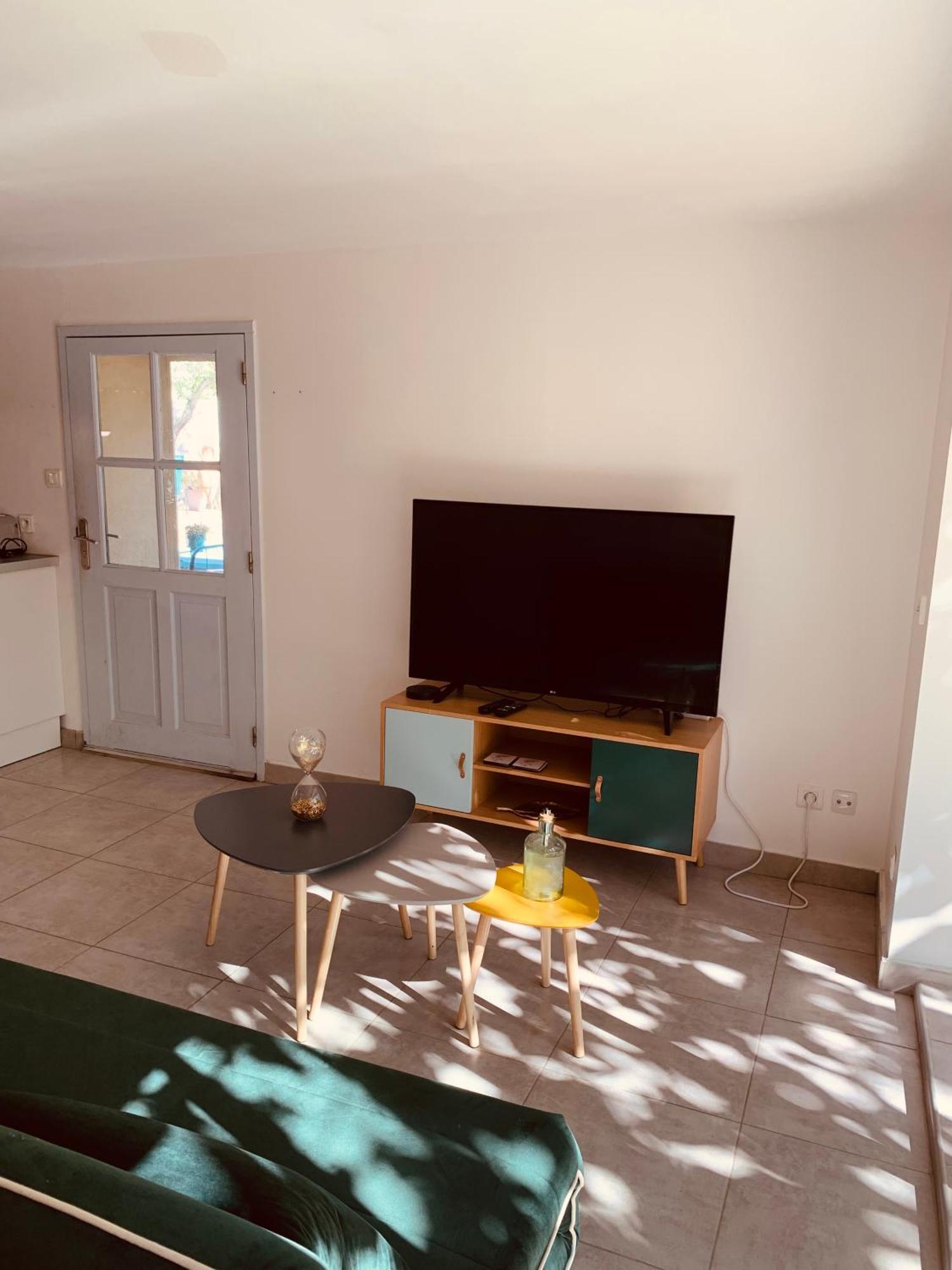 Appartement Independant Avec Jardin Et Acces Piscine ニーム エクステリア 写真